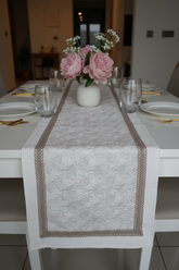 Table runners-8 seater