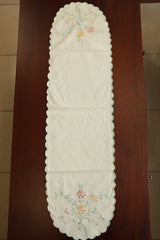 Table runners-Cut work