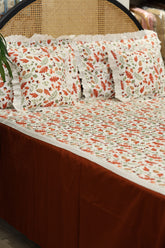 Bedsheets - Premium king floral printed lace bedsheet with cushion covers rose bud