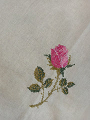 Table cloth - 6 𝘀𝗲𝗮𝘁𝗲𝗿 cross stitch embroidery