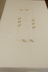 Table cloth embroidered -6 Seater