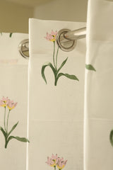 Curtains - Opaque floral curtains