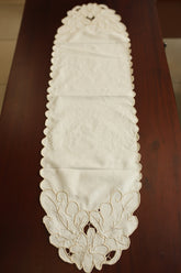 Table runners-Cut work
