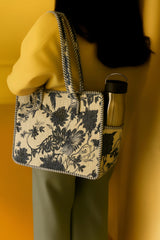 Quilted Lunch bag with bottle pocket outside(Tote bag)