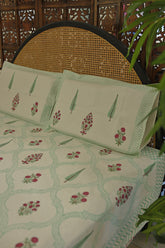 Bedspread- Waffle bedspread