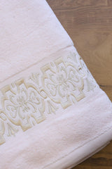 Premium Floral Embroidery Bath Towel – Pastel stella
