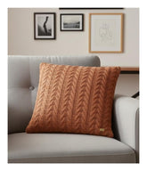 Pluchi - cushion cover knite