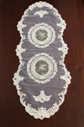 Table Runner - Net embroidery / Table centre