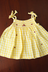Kids smocked dress 3-6 month