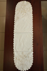 Table runners-Cut work