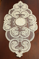 Teapoy Runner - Silky runner / table centre