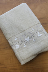 Premium Floral Embroidery Bath Towel – Pastel stella