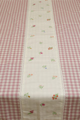Table cloth - Check embroidery (6 Seater - Pink)