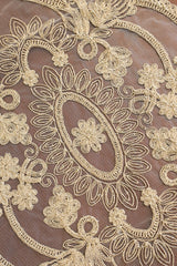 Teapoy Runner - Silky runner / table centre