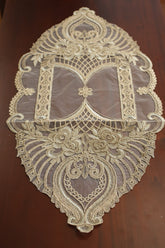 Teapoy Runner - Silky runner / table centre