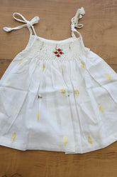 Kids smocked dress 0-3 month
