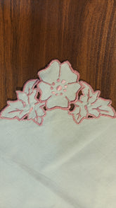 Napkins : Cutwork