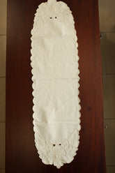 Table runners-Cut work