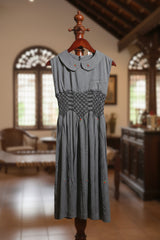 Kids smocked dress 5-6 years