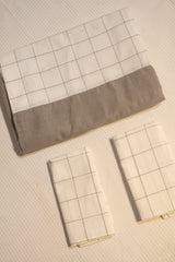 Bedsheets-Queen daily use border bedsheets