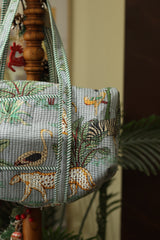 Bags :Quilted duffle bags