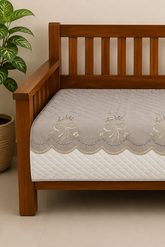 Sofa protector ( meter per) description 𝗟𝗶𝗴𝗵𝘁 𝗚𝗿𝗲𝘆 colour 𝗔𝗻𝘁𝗶-𝗦𝗸𝗶𝗱