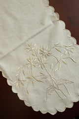 Table runners-Cut work