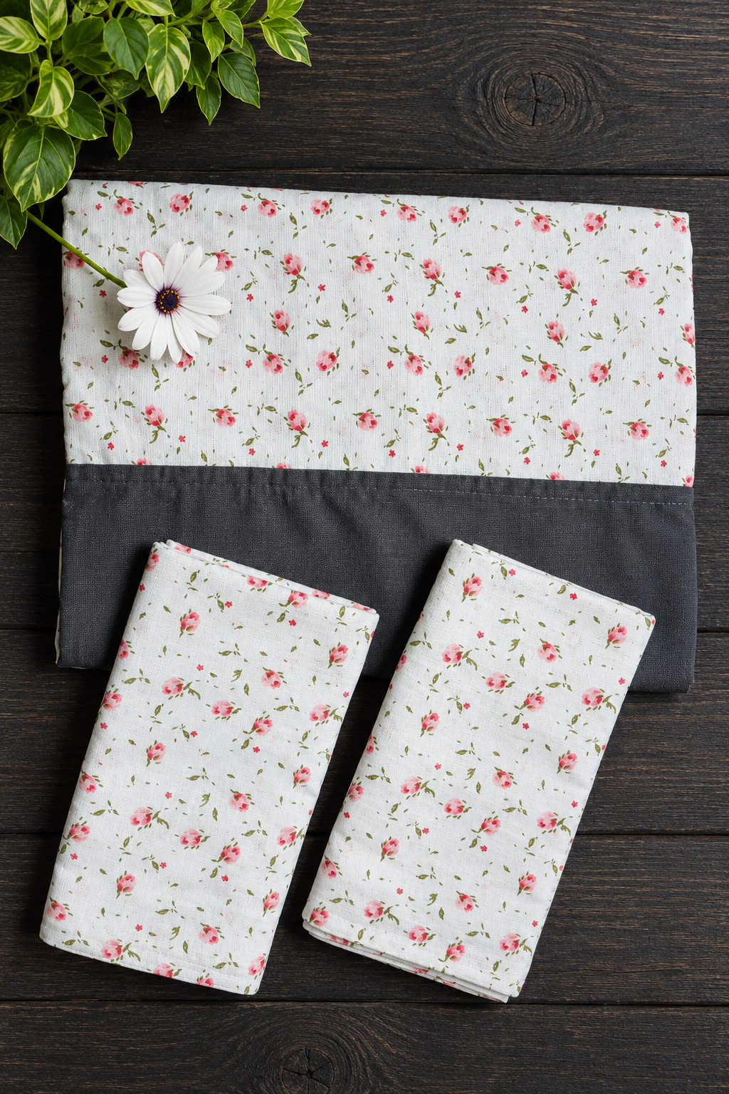 Bedsheets-Queen daily use border bedsheets