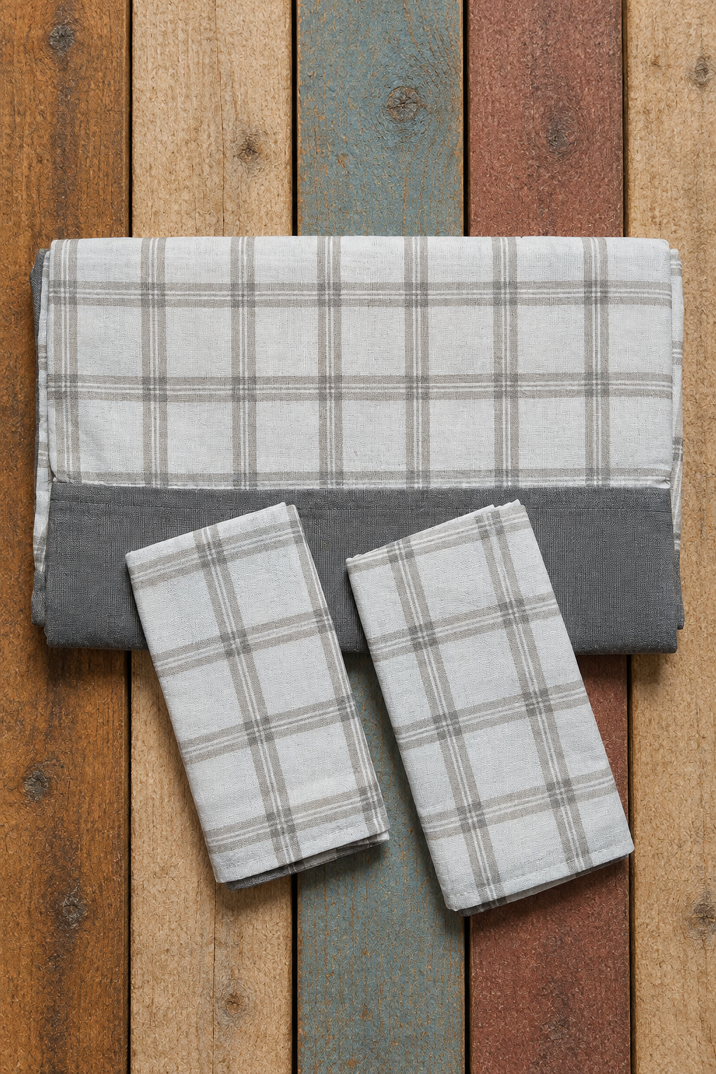 Bedsheets-Queen daily use border bedsheets