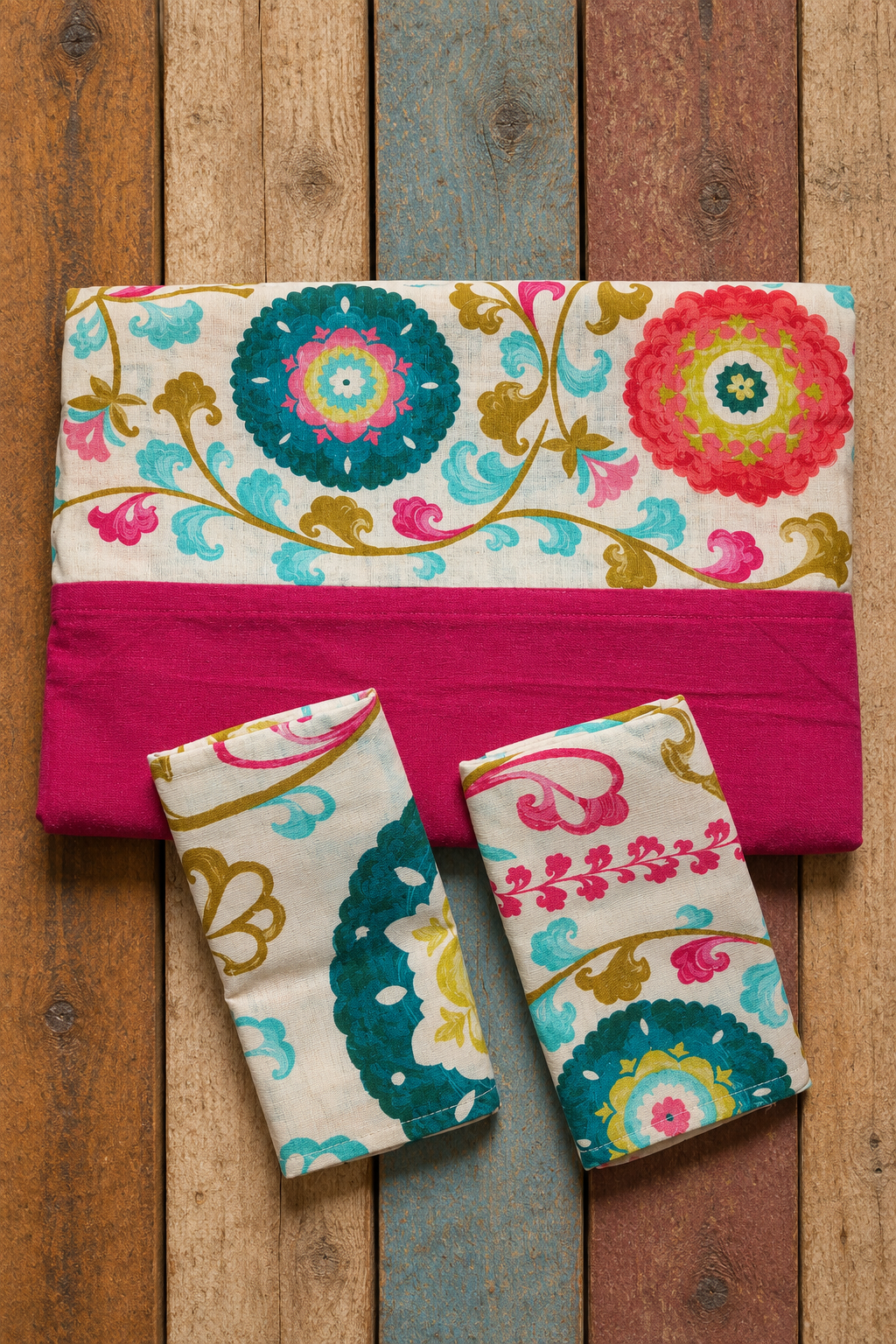 Bedsheets-Queen daily use border bedsheets