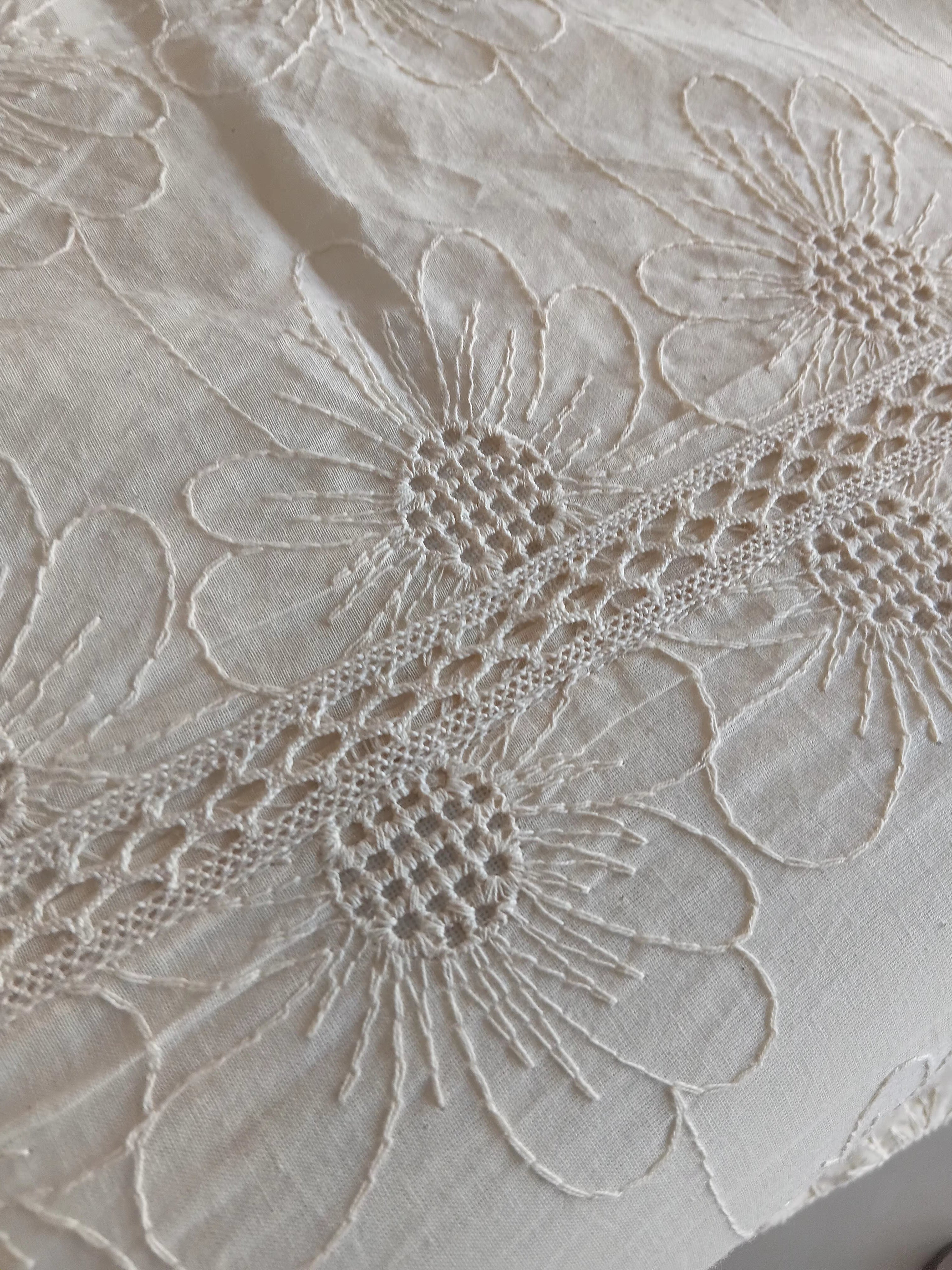 Table cloths - 6 seater Full Hakoba