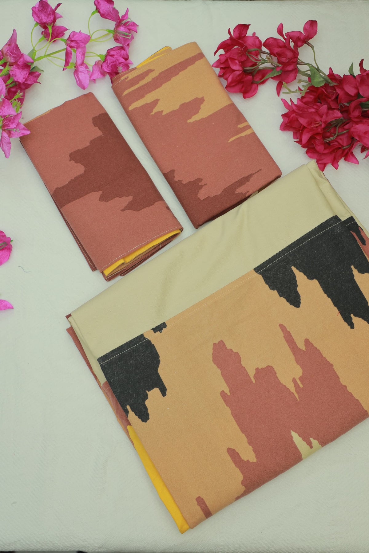 Bedsheets-Queen daily use border bedsheets