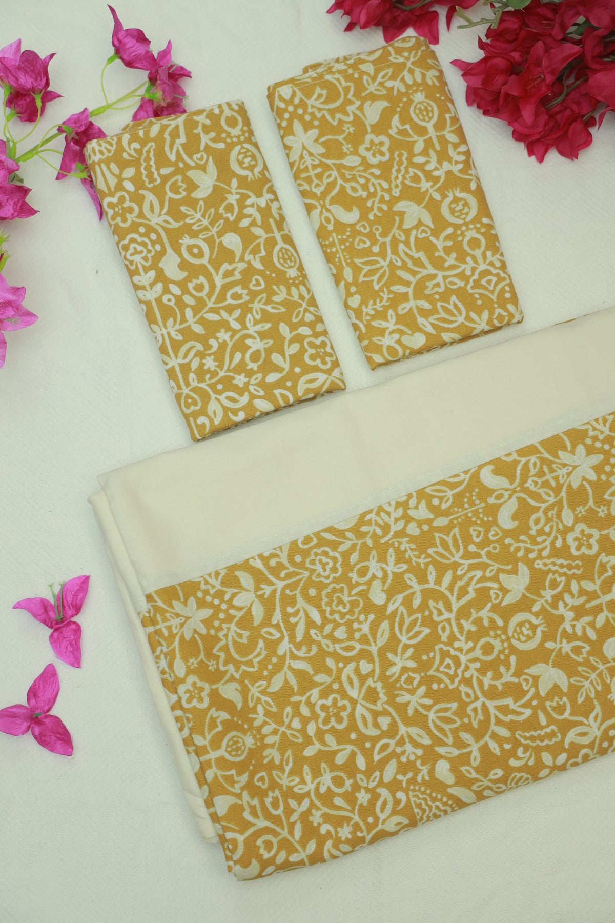 Bedsheets-Queen daily use border bedsheets