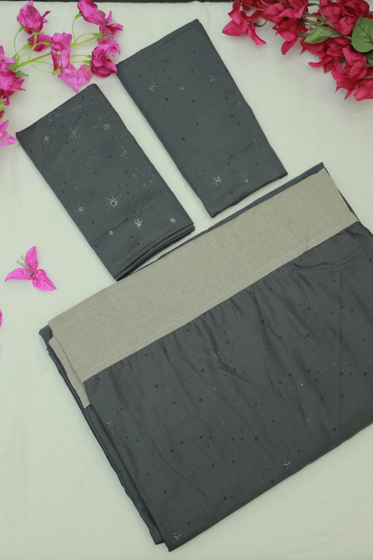 Bedsheets-Queen daily use border bedsheets