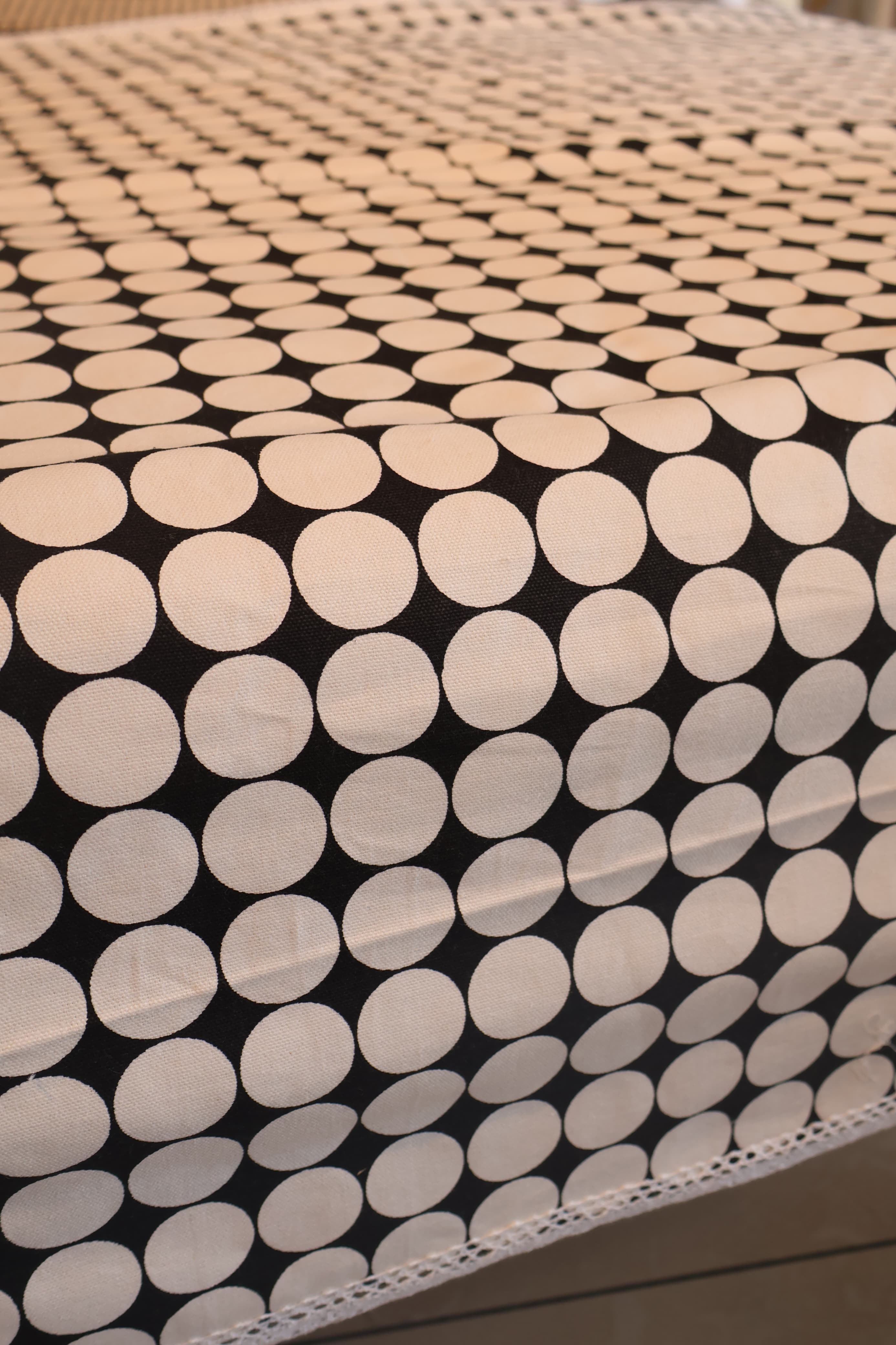 table cloth 4 seater