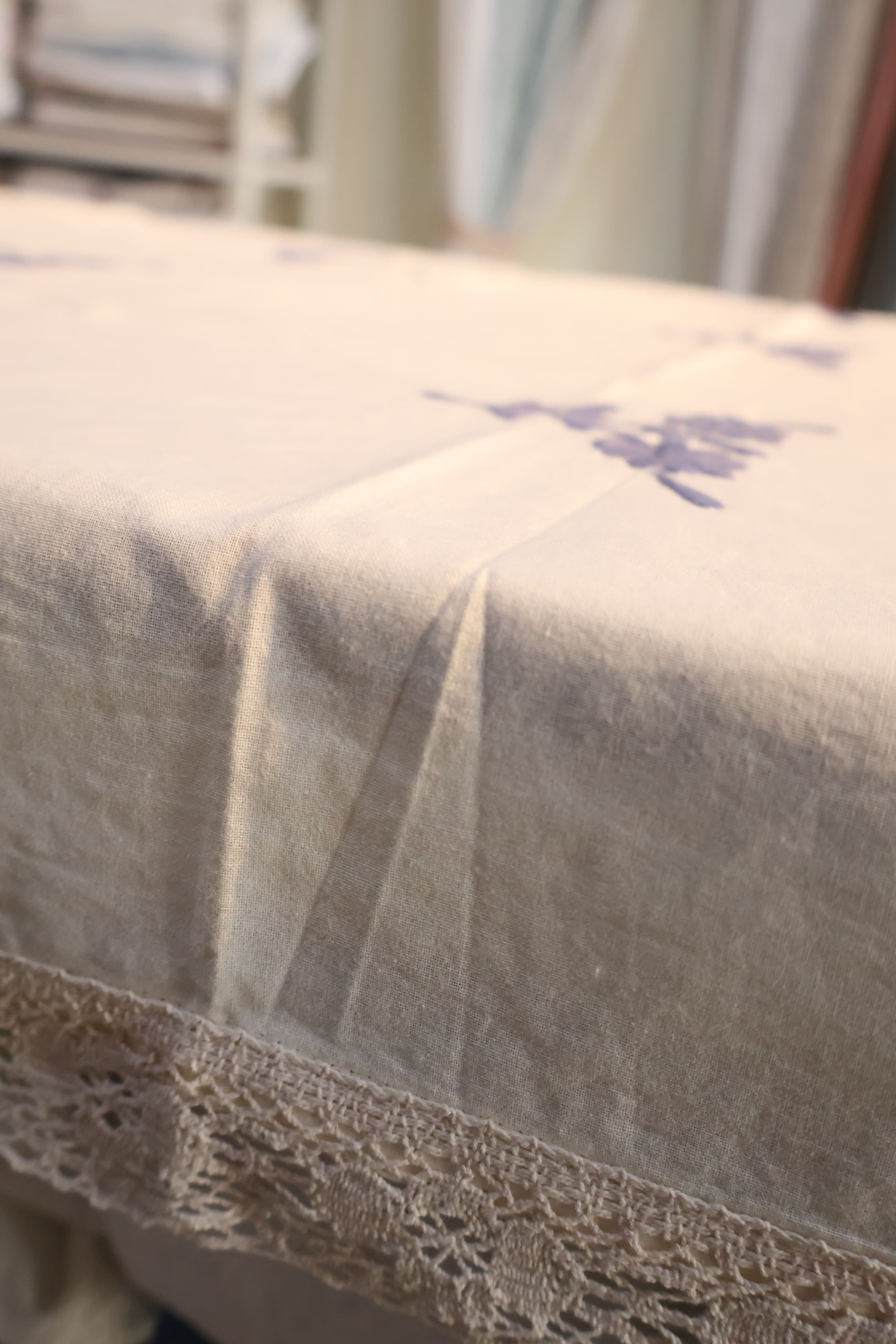 Table Cloth 4 Seater | Embroidery