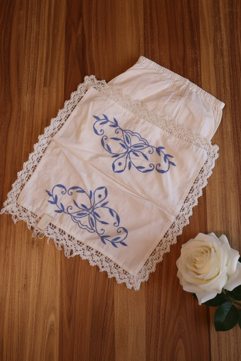 Tissue Box Cover | Embroidery