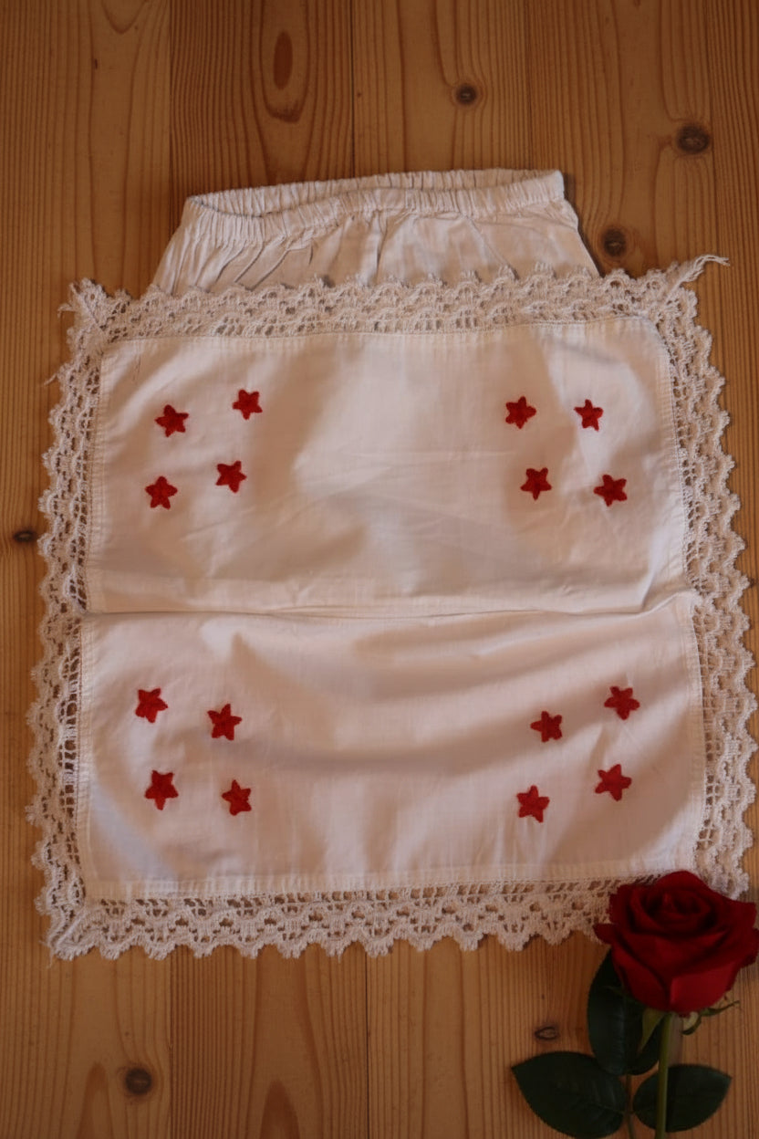 Tissue Box Cover | Embroidery