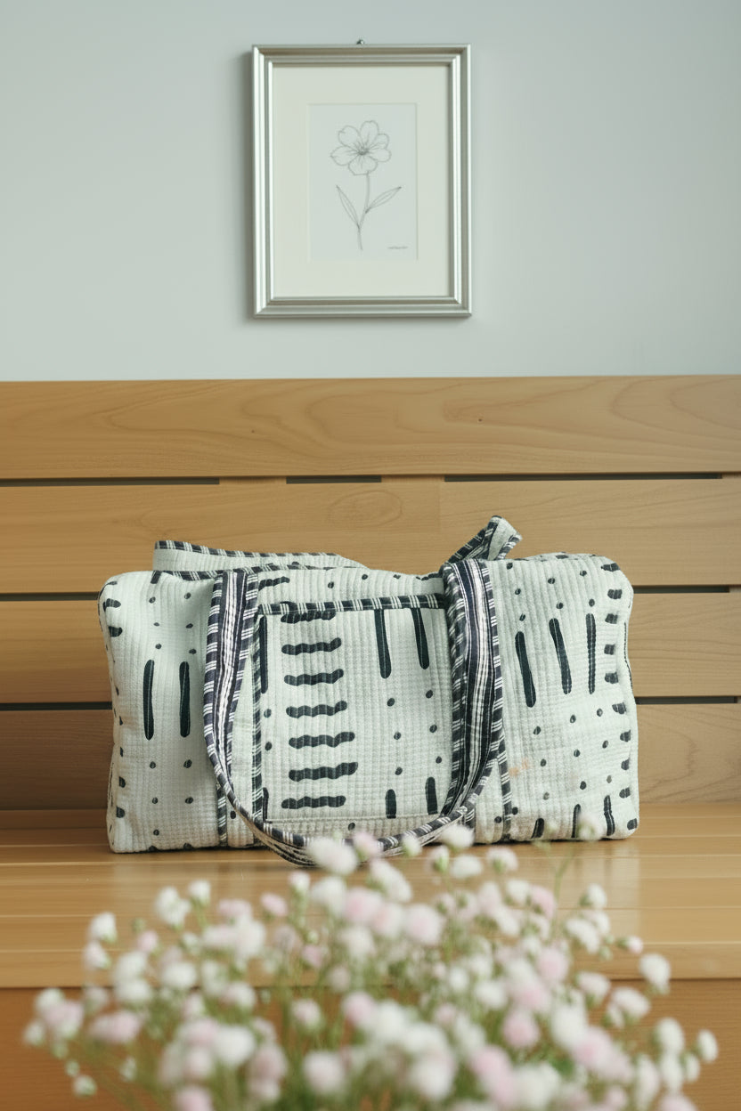 Bags :Quilted duffle bags