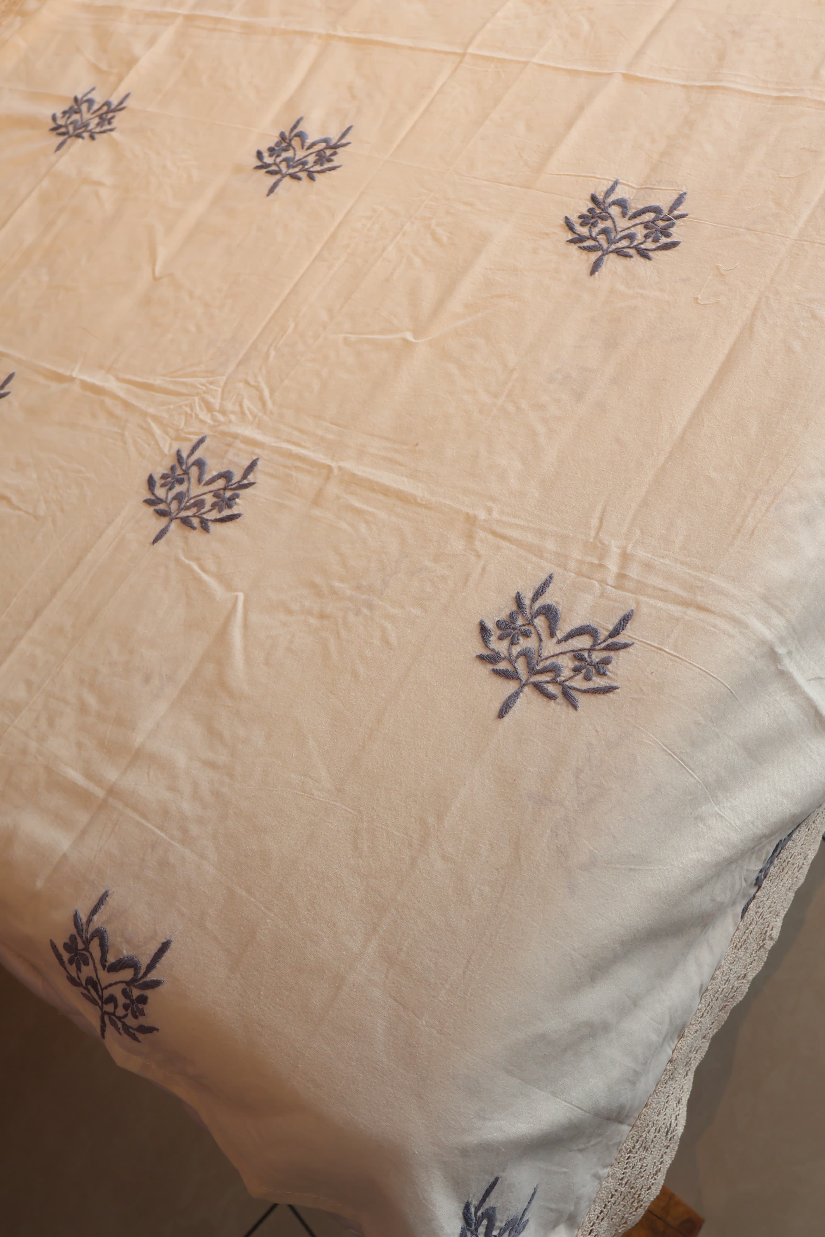 Table Cloth 4 Seater | Embroidery