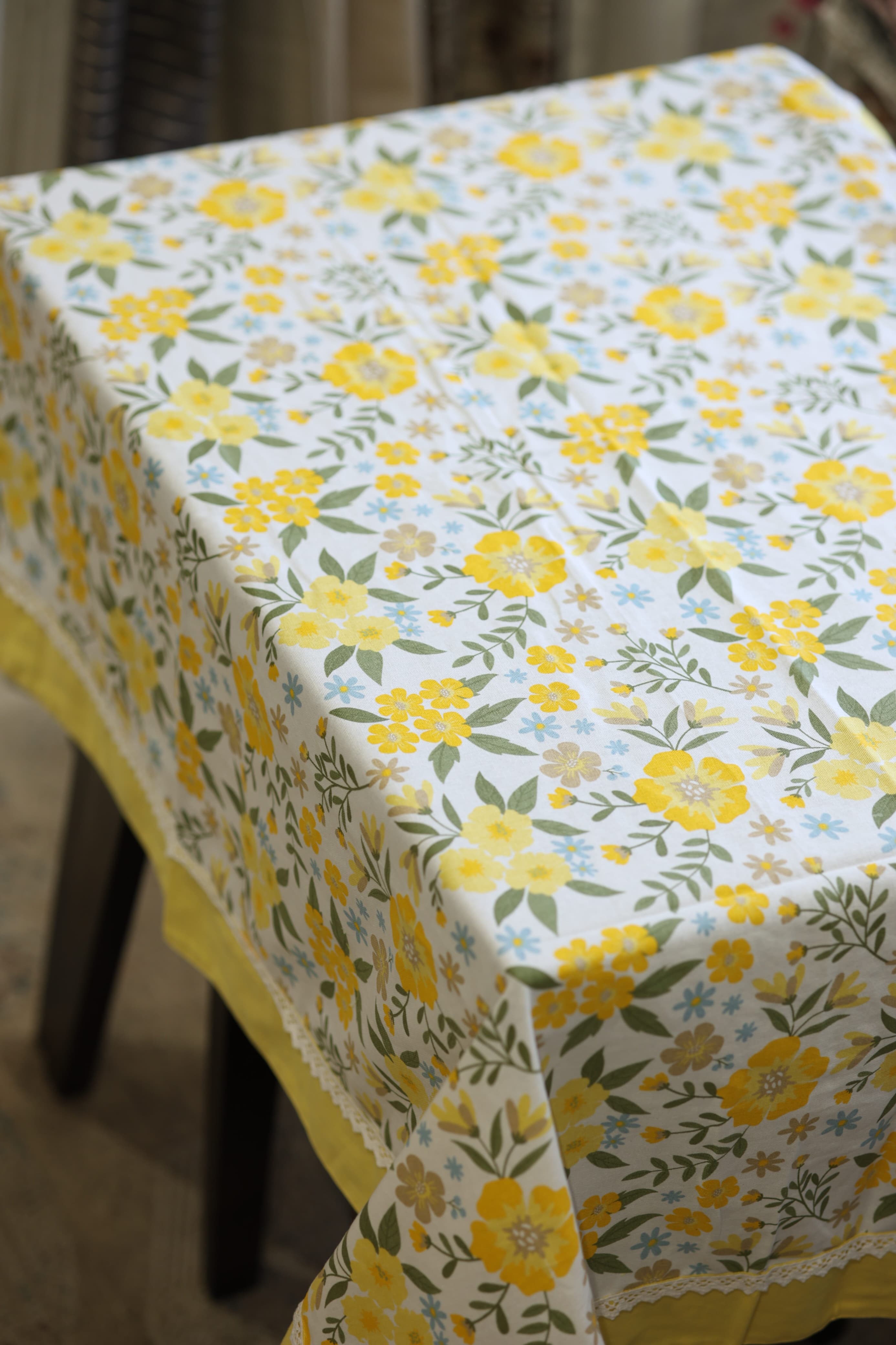 Table cloths -  6 seater printed table cloth