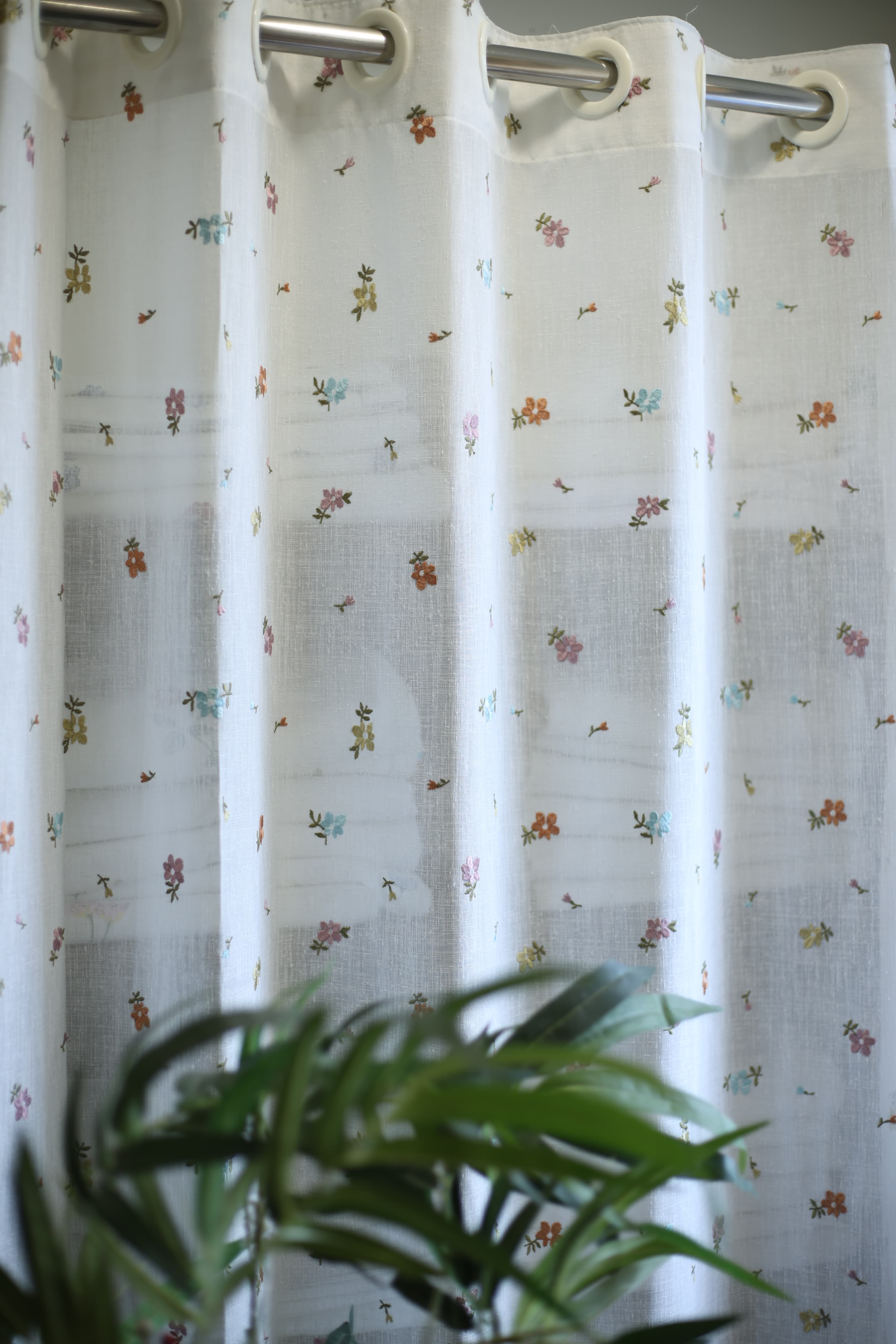 Curtains -Premium embroidered sheer curtain