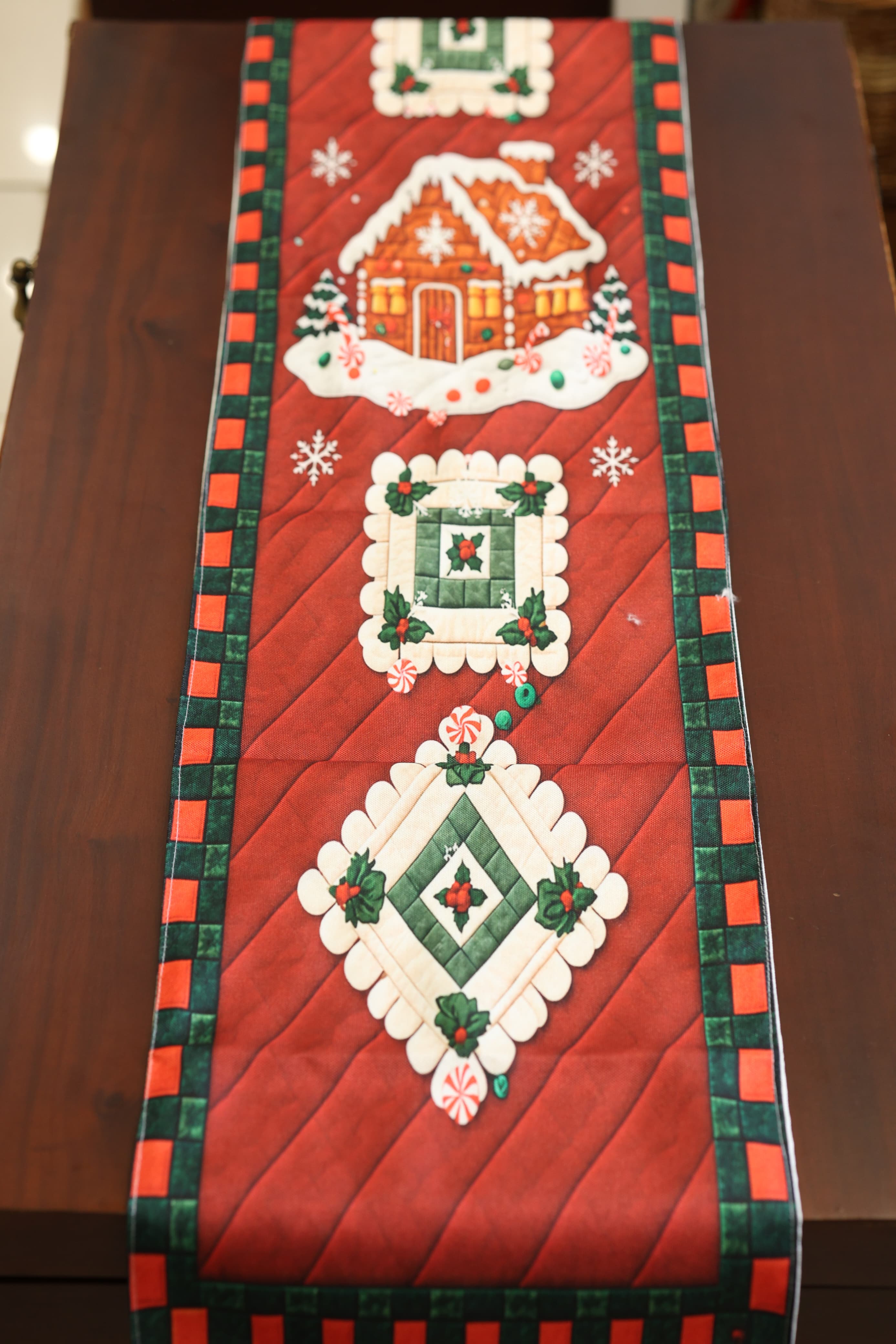 Table Runner - 6 Seater Xmas edition