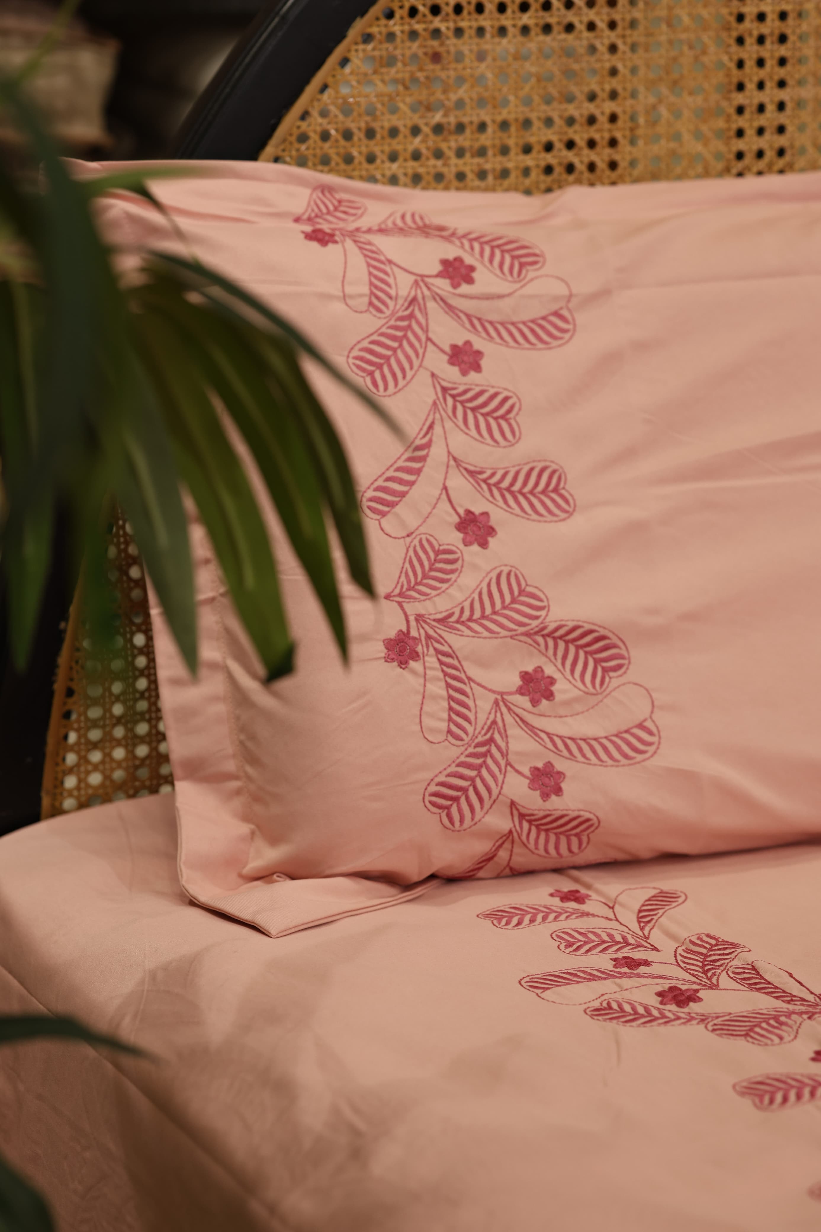 Elegant Embroidery Queen Bedsheet Set MEQ