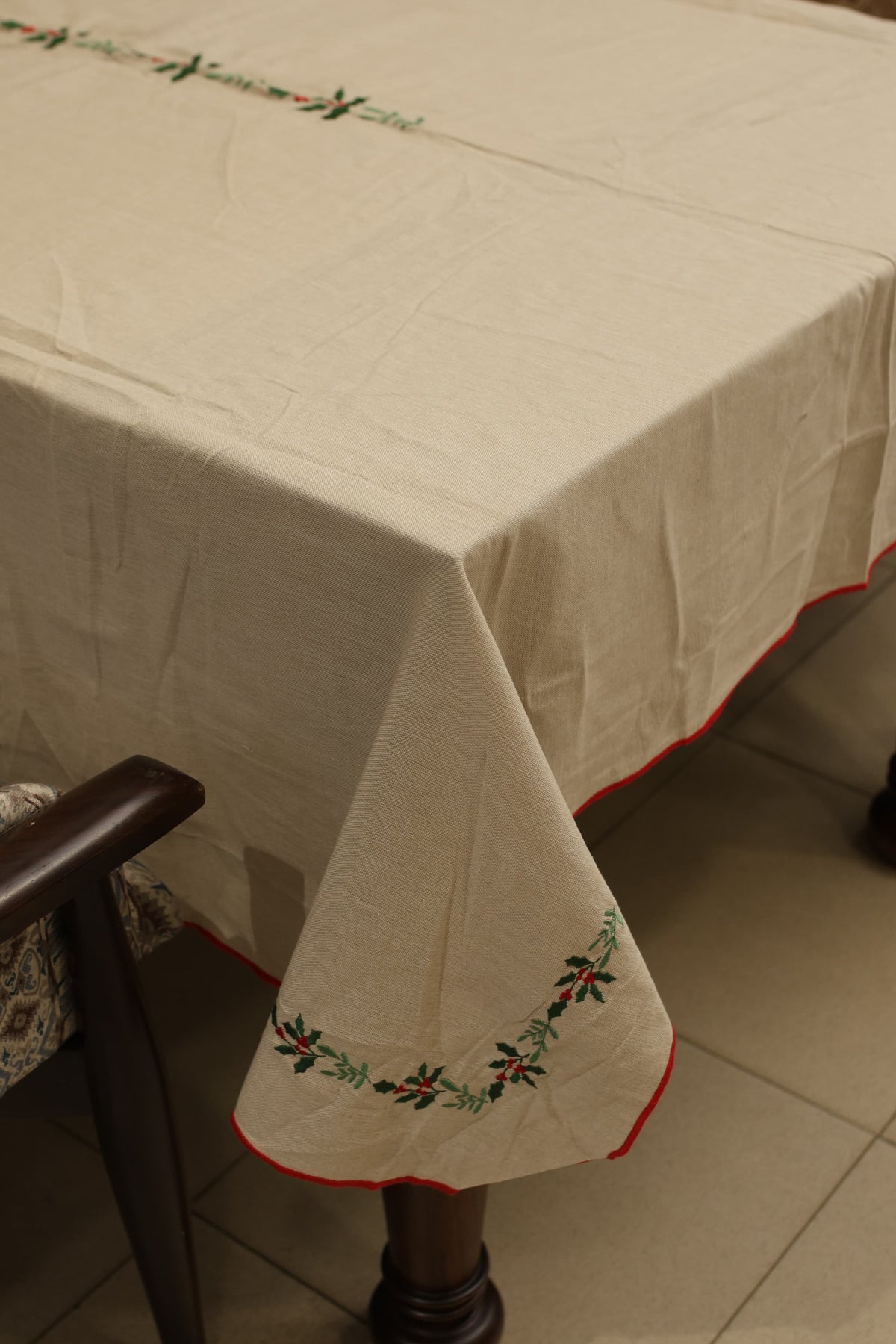 Table cloths - 6 seater Xmas edition