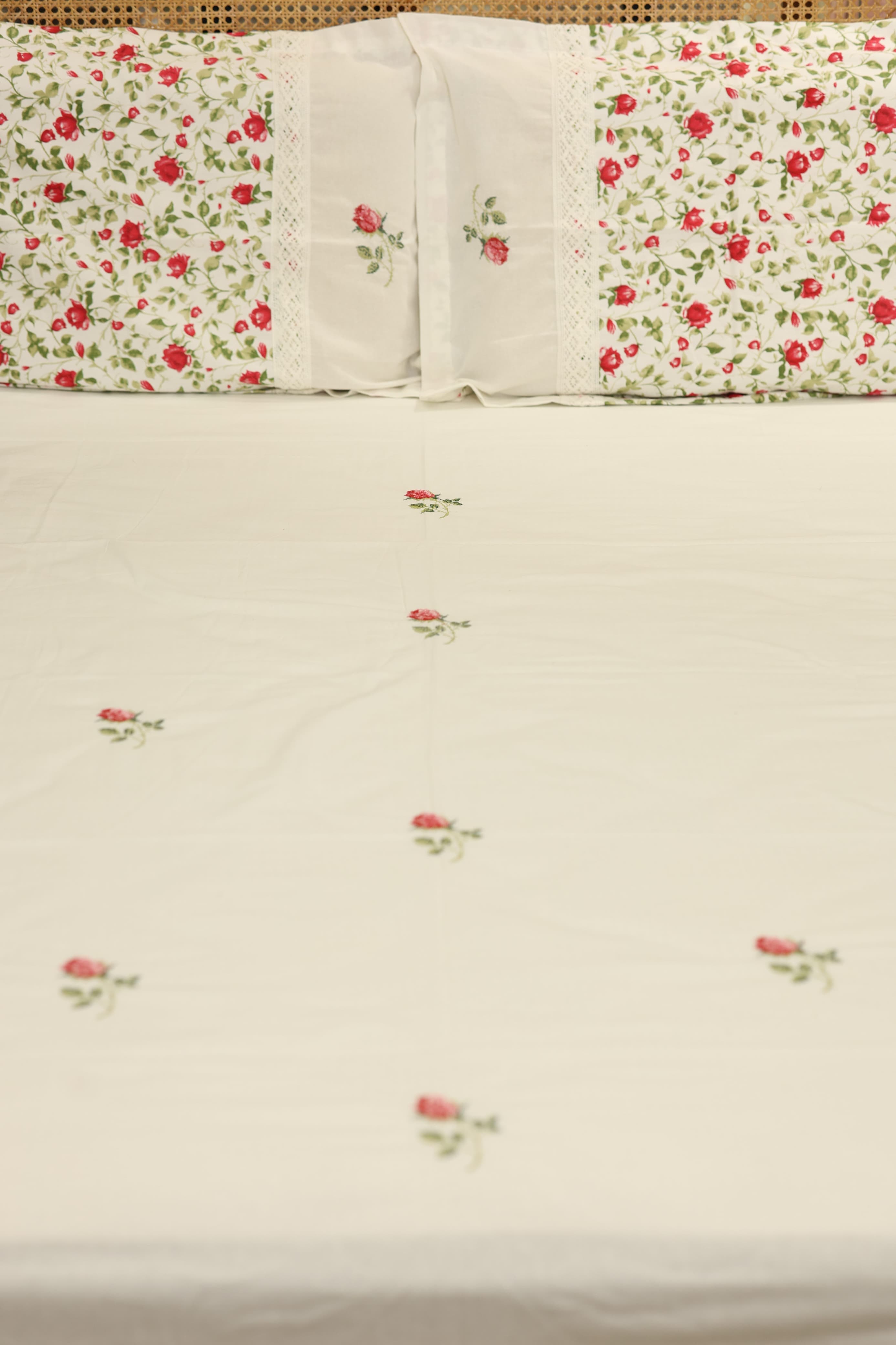 Premium Cross stitch Embroidery Cotton King Size Bedspread Set Cottage collections 1
