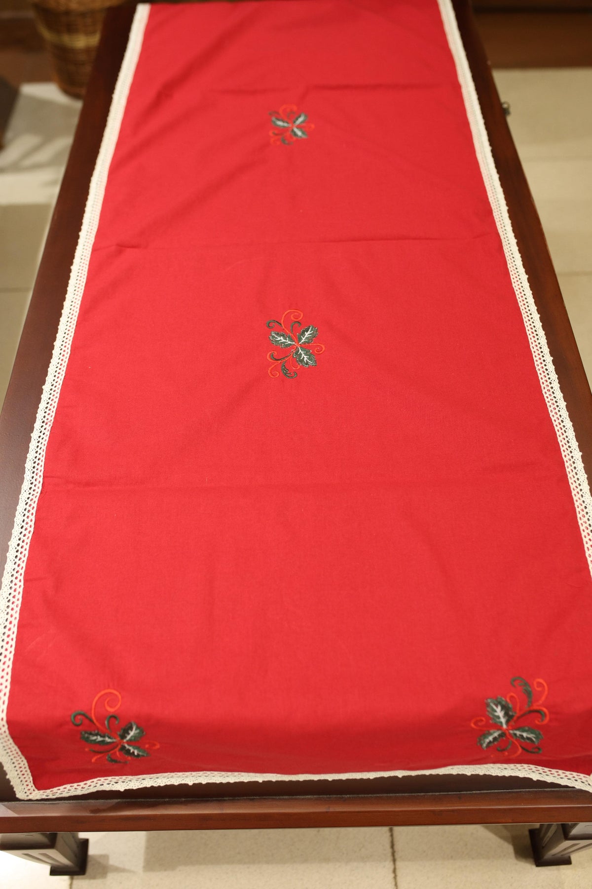 Table runner 8 seater :Xmas edition