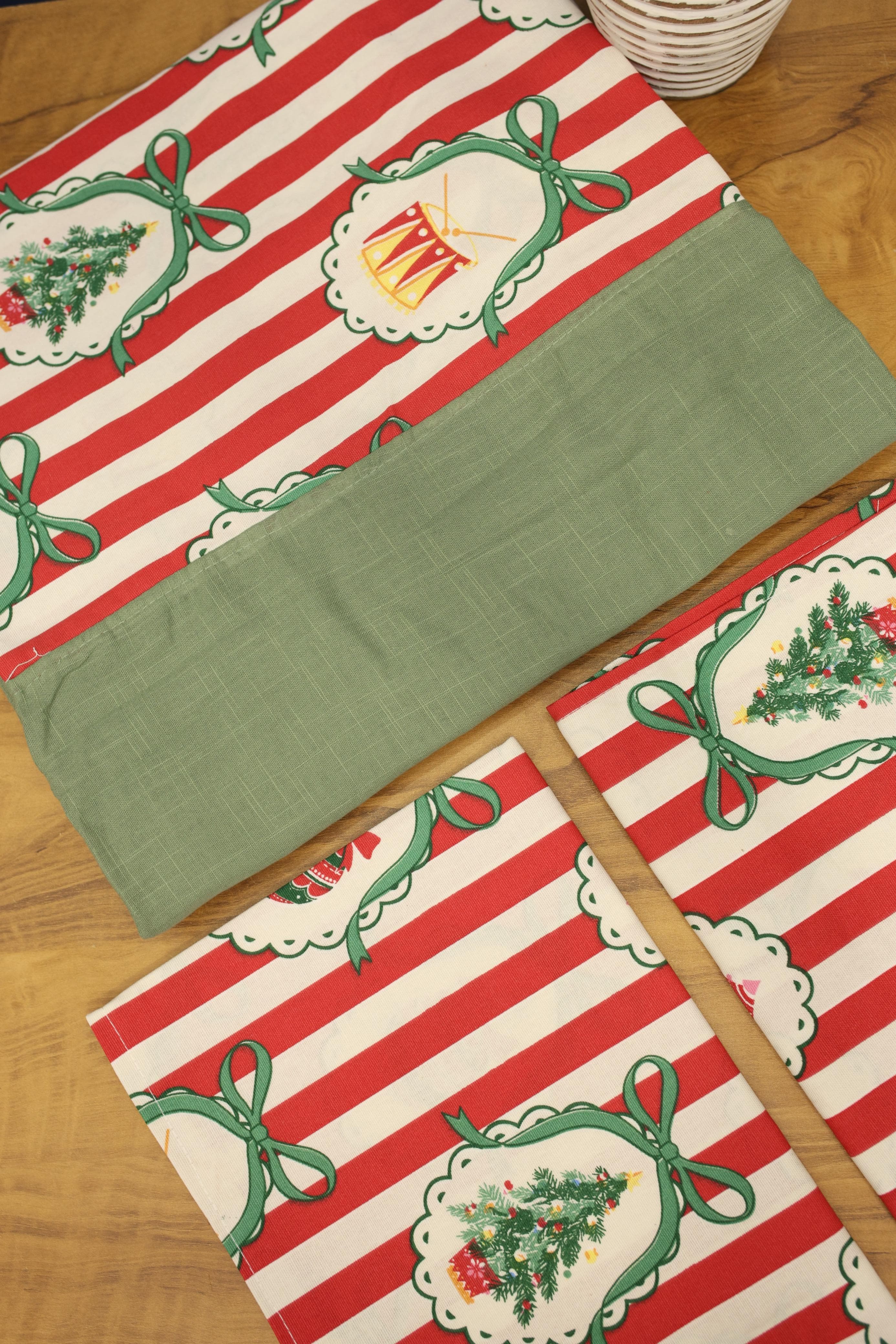 Bedsheets - Queen daily use border bedsheets