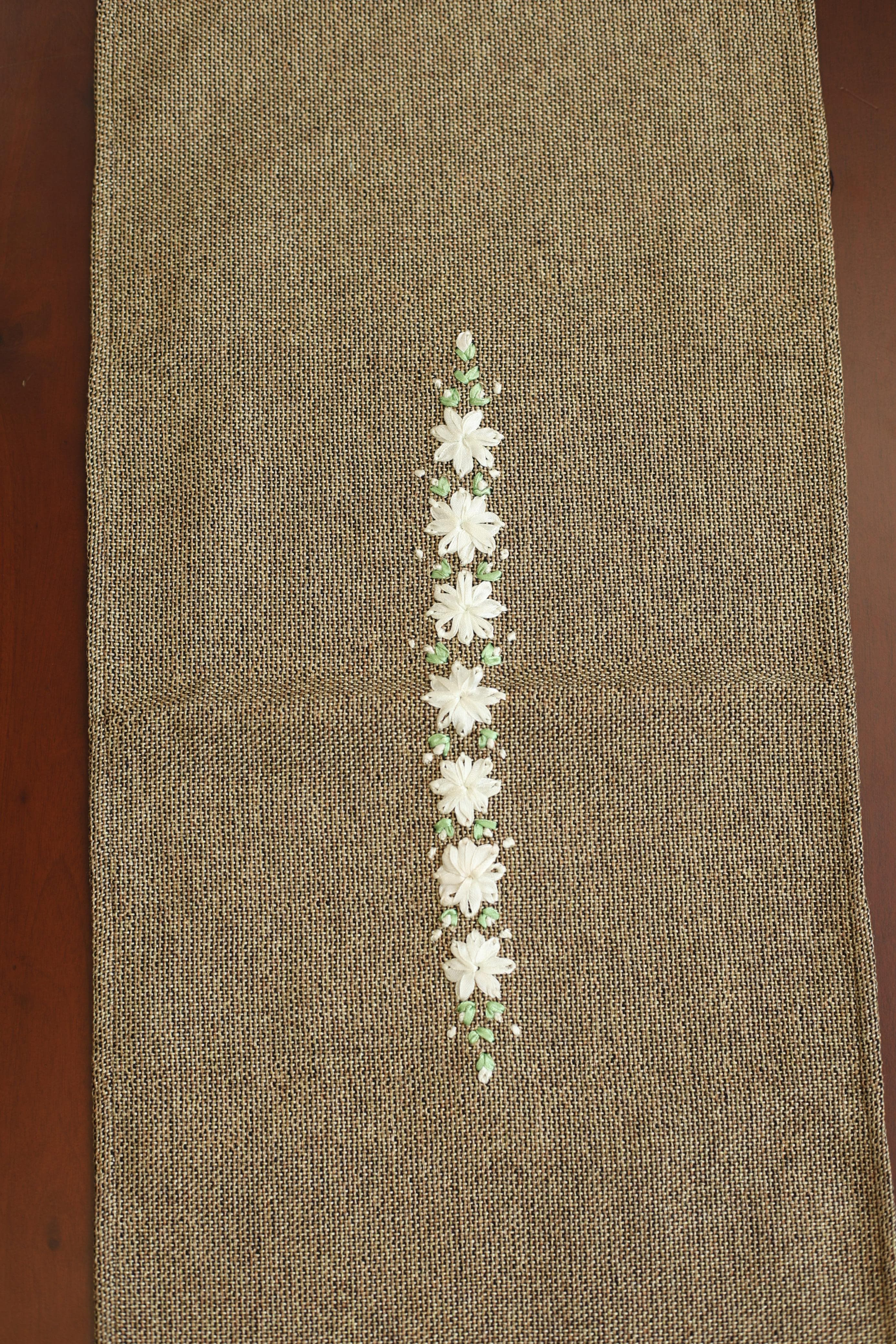 Table runner-4 Seater Ribbon embroidery