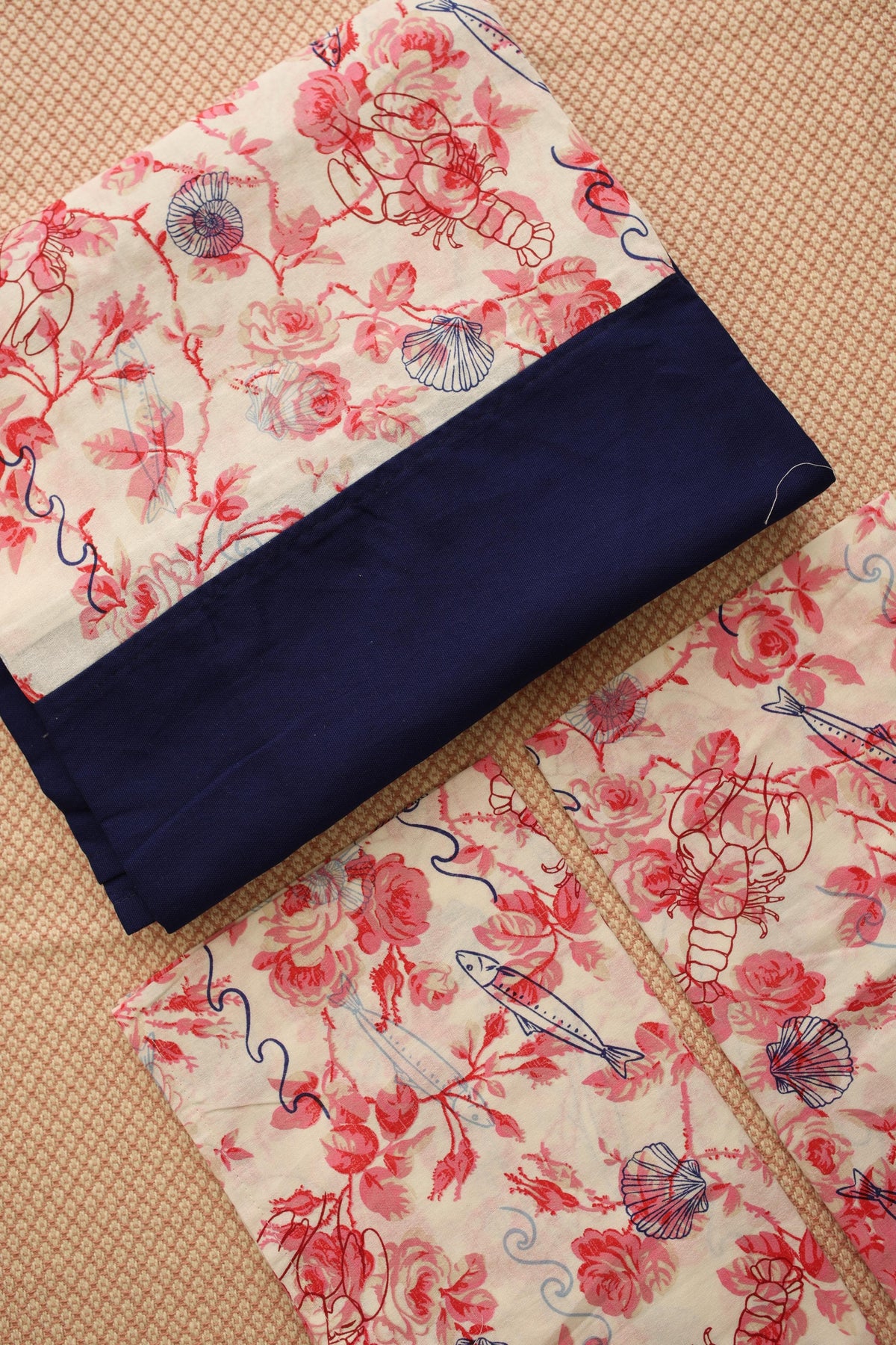 Bedsheets - Queen daily use border bedsheets